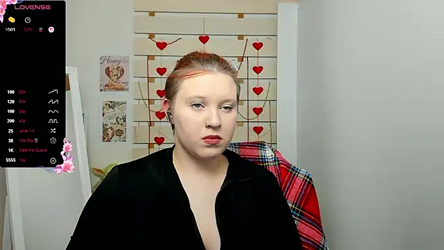 Snapshot of FoxPlayXX chatting on 03-04-26, 01:39 FoxPlayXX online show from 03-04-26, 01:39