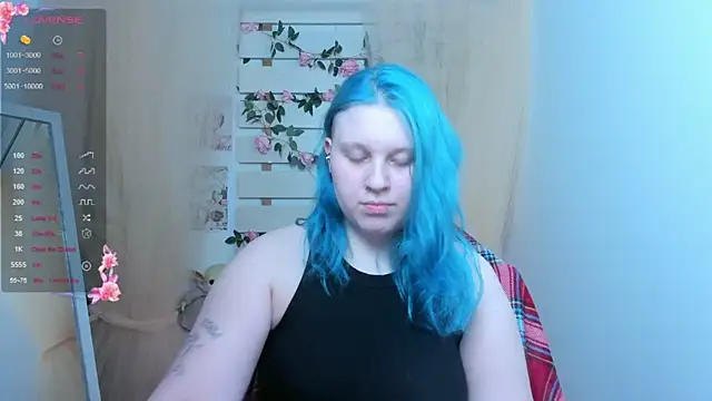 Snapshot of FoxPlayXX chatting on 05-19-26, 09:21 FoxPlayXX online show from 05-19-26, 09:21