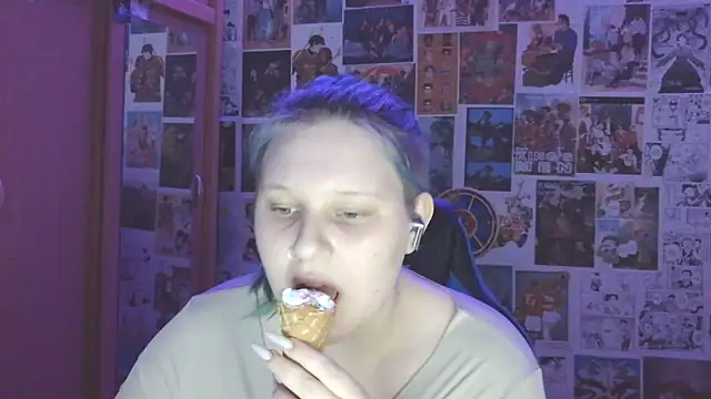 FoxPlayXX online show from 06-19-26, 08:23