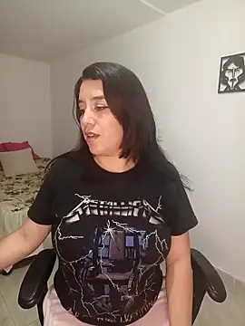 alanna sweett00 online show from 11-06-25, 12:28