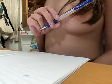 Snapshot of littlepuppyyyy_1030 chatting on 11-21-25, 07:34 littlepuppyyyy 1030 online show from 11-21-25, 07:34