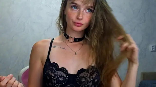 Snapshot of Lovelly_molly1 chatting on 07-08-26, 05:50 Lovelly molly1 online show from 07-08-26, 05:50