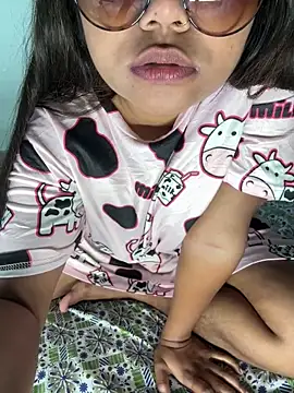 Cuty Pussy1 online show from 02-25-26, 03:32