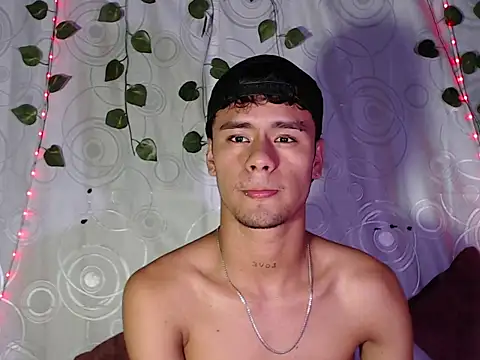 Snapshot of connor_michael01 chatting on 11-13-25, 08:30 connor michael01 online show from 11-13-25, 08:30