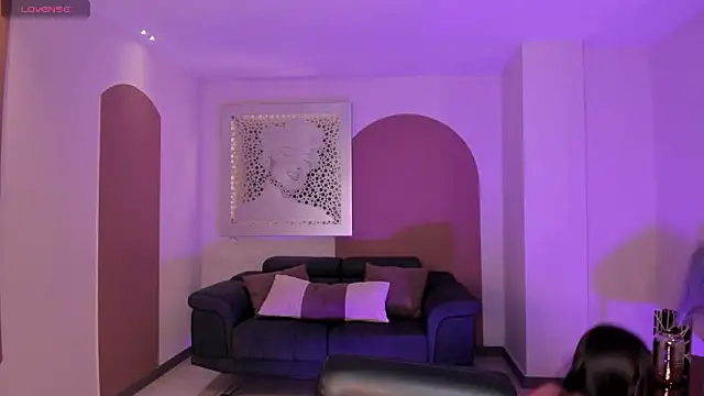 BellaConnorX online show from 04-28-26, 04:28