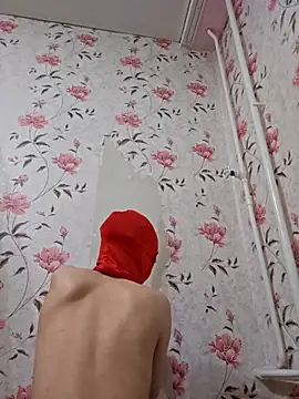 Cute-UwU online show from 11-07-25, 01:00