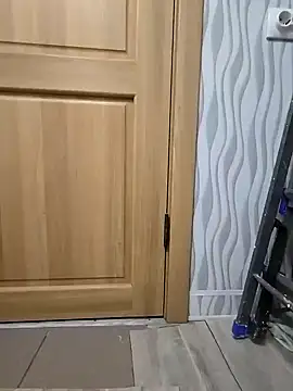 Cute-UwU online show from 11-30-25, 11:20