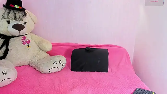 Little arii online show from 11-15-25, 07:10