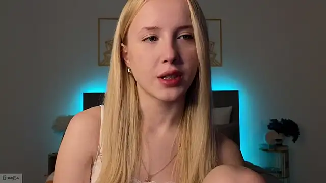 adele armass online show from 12-13-25, 10:15