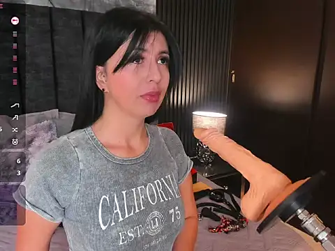 Snapshot of BDSM-DOLL chatting on 12-15-25, 09:35 BDSM-DOLL online show from 12-15-25, 09:35