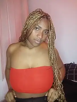 Snapshot of EvonyFoxxx chatting on 01-14-26, 01:44 EvonyFoxxx online show from 01-14-26, 01:44