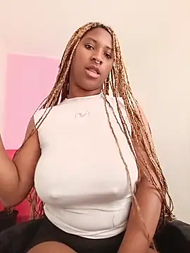 Snapshot of EvonyFoxxx chatting on 02-15-26, 09:11 EvonyFoxxx online show from 02-15-26, 09:11