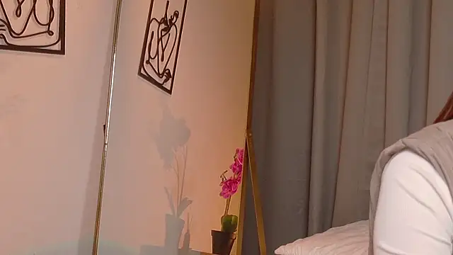 Zara Nova online show from 07-29-26, 10:41