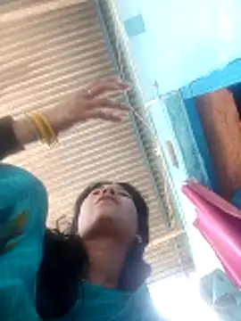 Snapshot of Sangita_g chatting on 03-22-26, 05:33 Sangita g online show from 03-22-26, 05:33