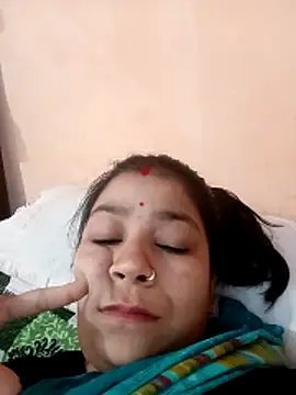 Snapshot of Sangita_g chatting on 04-11-26, 04:06 Sangita g online show from 04-11-26, 04:06