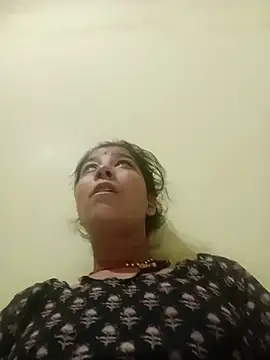 Snapshot of Sangita_g chatting on 06-07-26, 02:43 Sangita g online show from 06-07-26, 02:43