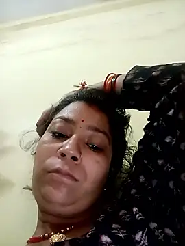 Snapshot of Sangita_g chatting on 06-08-26, 03:40 Sangita g online show from 06-08-26, 03:40