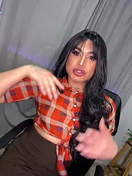 melani ferraraa  online show from 06-13-26, 05:16