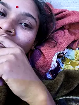 Cute Arushi online show from 11-28-25, 08:33