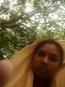 Cute Arushi online show from 05-25-26, 04:07