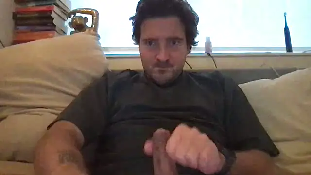 Snapshot of dutchpieter95 chatting on 12-05-25, 01:31 dutchpieter95 online show from 12-05-25, 01:31