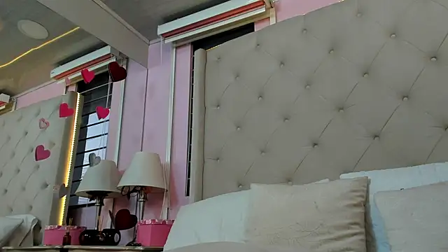 scarlett leblanc  online show from 07-17-26, 12:01