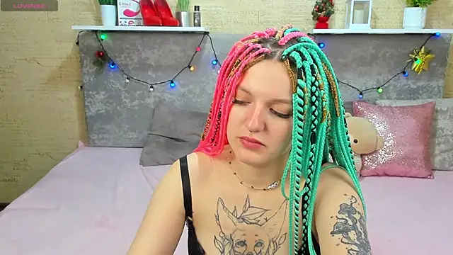 AnnaXPeach online show from 12-19-25, 01:12