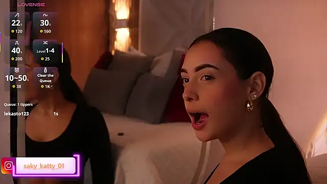 Snapshot of Kat_Saky chatting on 02-06-26, 12:15 Kat Saky online show from 02-06-26, 12:15