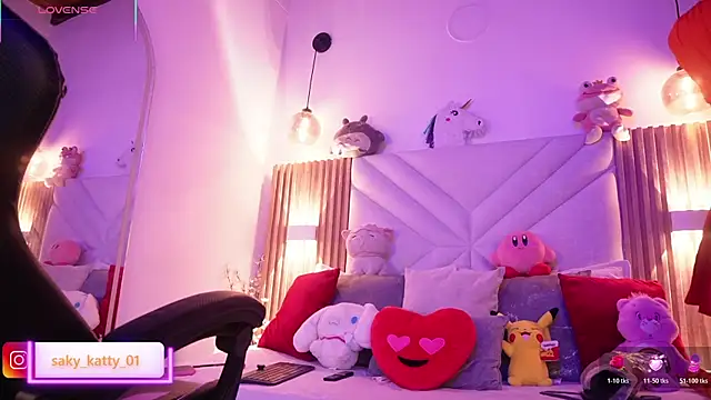 Snapshot of Kat_Saky chatting on 02-20-26, 11:27 Kat Saky online show from 02-20-26, 11:27