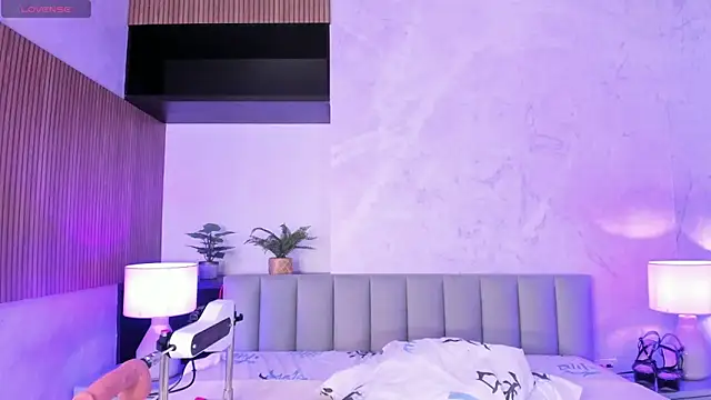 Charlote masson online show from 04-15-26, 07:58