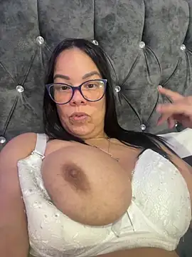 Snapshot of sofia_lopez70 chatting on 05-25-26, 12:55 sofia lopez70 online show from 05-25-26, 12:55