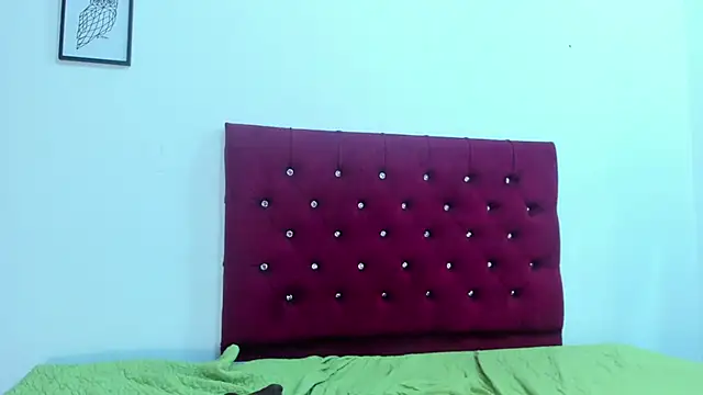 Anggie Miller online show from 03-25-26, 11:33