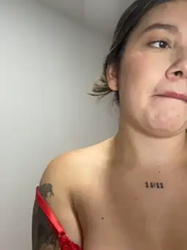 Snapshot of Eve_Miiller chatting on 03-31-26, 04:24 Eve Miiller online show from 03-31-26, 04:24