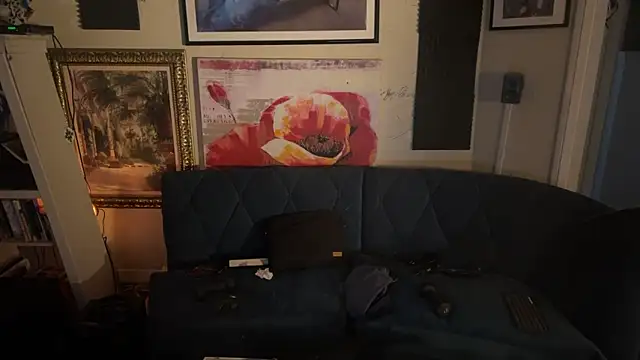 Snapshot of IntimeWild chatting on 12-04-25, 11:46 IntimeWild online show from 12-04-25, 11:46