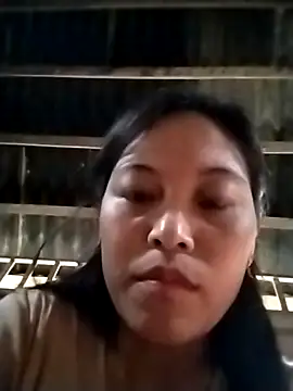 Snapshot of Alice-567 chatting on 10-31-25, 04:24 Alice-567 online show from 10-31-25, 04:24