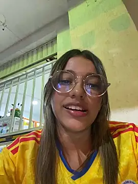 liahot69 online show from 06-18-26, 01:17