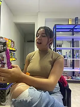 liahot69 online show from 07-31-26, 02:55