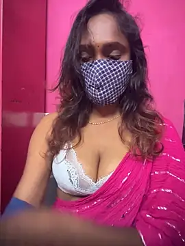 Snapshot of Queen-dhivya chatting on 11-25-25, 05:24 Queen-dhivya online show from 11-25-25, 05:24