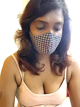 Snapshot of Queen-dhivya chatting on 12-22-25, 03:47 Queen-dhivya online show from 12-22-25, 03:47