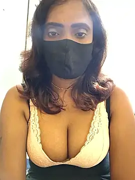 Snapshot of Queen-dhivya chatting on 01-12-26, 01:49 Queen-dhivya online show from 01-12-26, 01:49