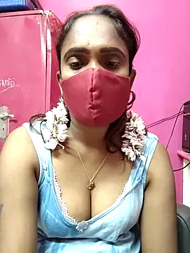 Snapshot of Queen-dhivya chatting on 02-14-26, 04:26 Queen-dhivya online show from 02-14-26, 04:26