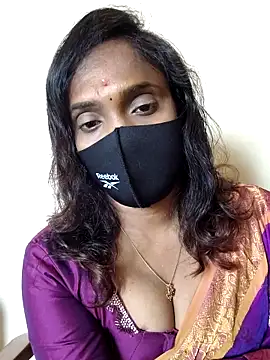 Snapshot of Queen-dhivya chatting on 02-25-26, 05:50 Queen-dhivya online show from 02-25-26, 05:50