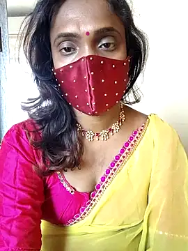 Snapshot of Queen-dhivya chatting on 03-03-26, 03:23 Queen-dhivya online show from 03-03-26, 03:23