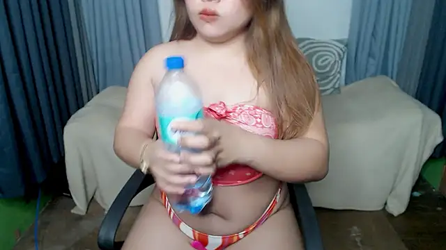 Snapshot of AnaCarmellaXxx chatting on 03-06-26, 12:12 AnaCarmellaXxx online show from 03-06-26, 12:12