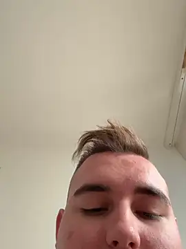 Tymek639 online show from 10-31-25, 01:45