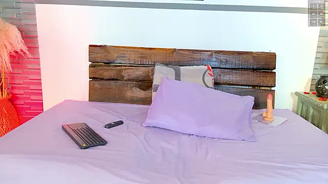 Oriana 03 online show from 02-21-26, 11:44