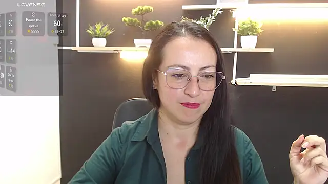 Lauryn Jones online show from 04-23-26, 03:58