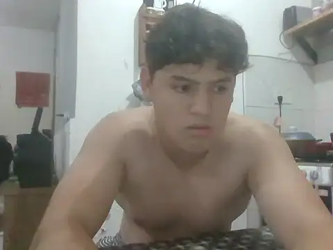 Snapshot of Myboy0020 chatting on 02-16-26, 12:29 Myboy0020 online show from 02-16-26, 12:29