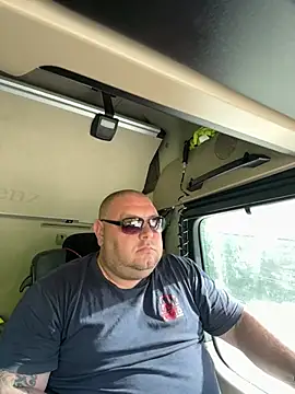 Yevhen3000 online show from 07-06-26, 06:32