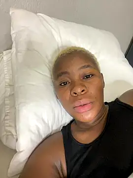 MiyaXo2 online show from 11-18-25, 11:59